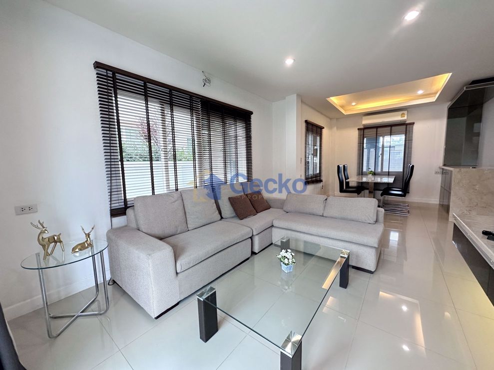 3 Bedrooms House in The Pattalet  East Pattaya H010666 (Photo 2)