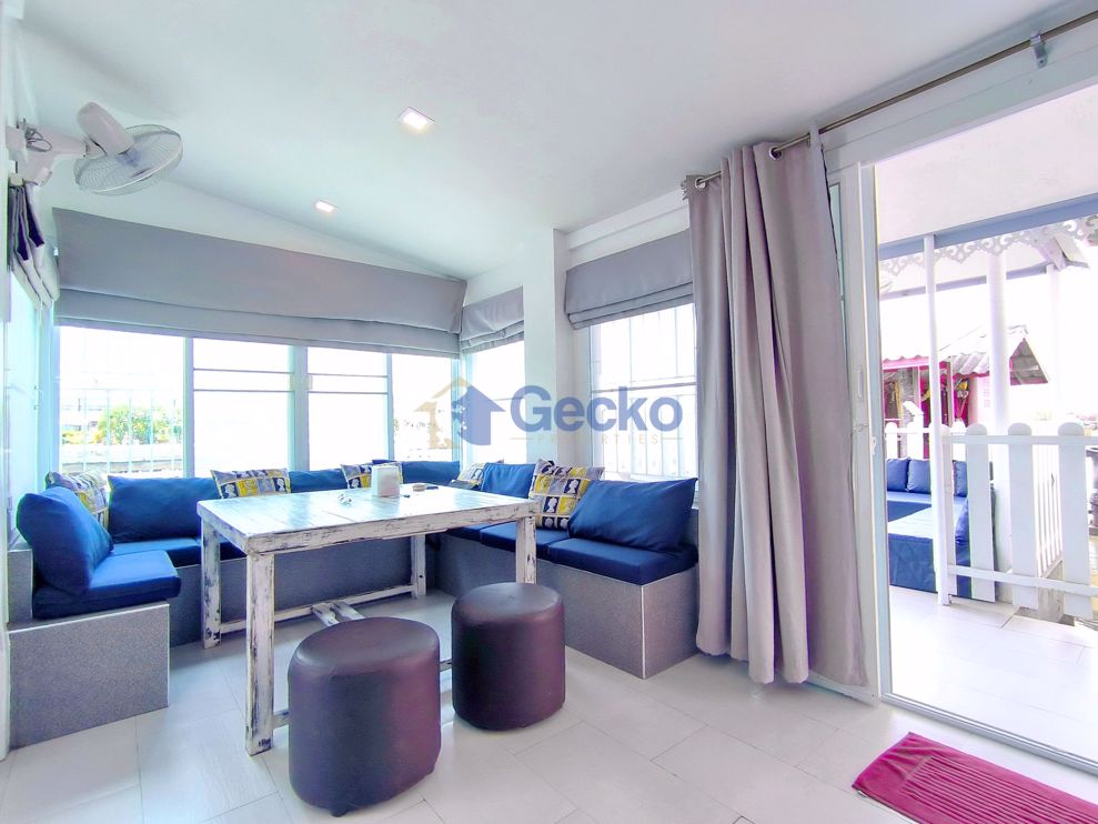 3 Bedrooms House  Bang Saray H010668 (Photo 1)