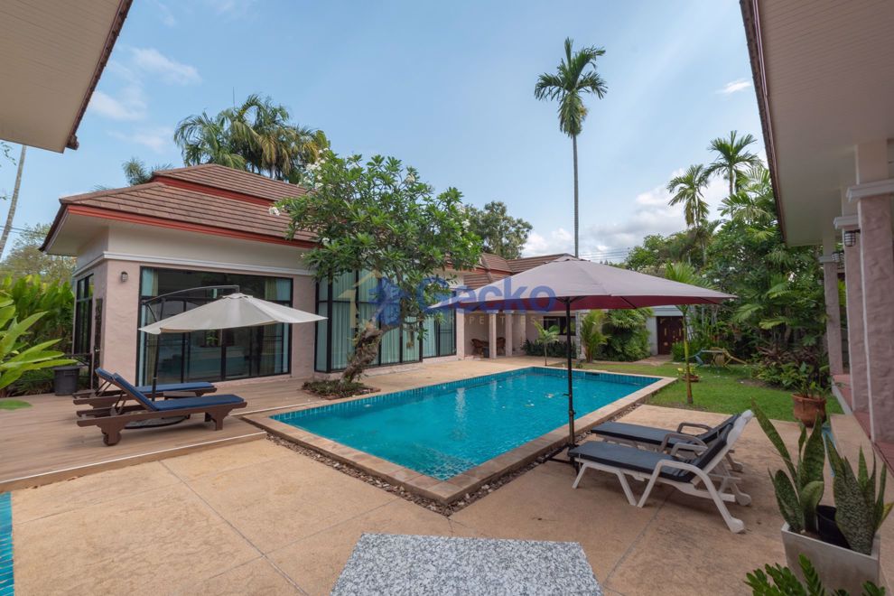 4 ห้องนอน บ้าน in Baan Anda  พัทยาตะวันออก H010669 (Photo 2)
