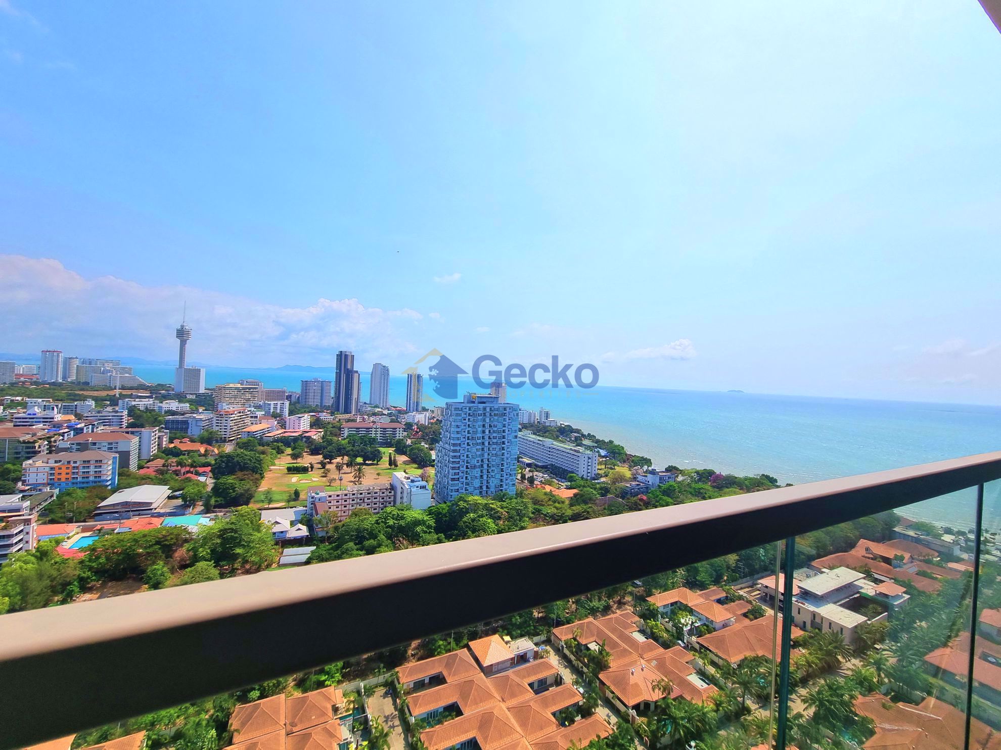 1 ห้องนอน คอนโดมิเนี่ยม in The Peak Towers พระตำหนัก C010673