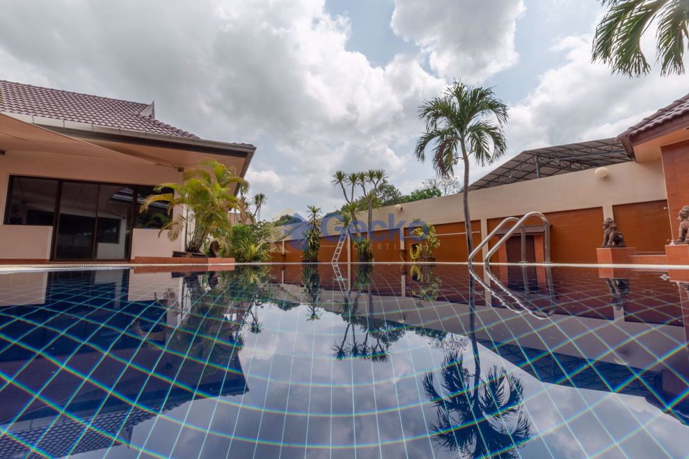 3 Bedrooms House in The Lanterns  East Pattaya H010677 (Photo 2)