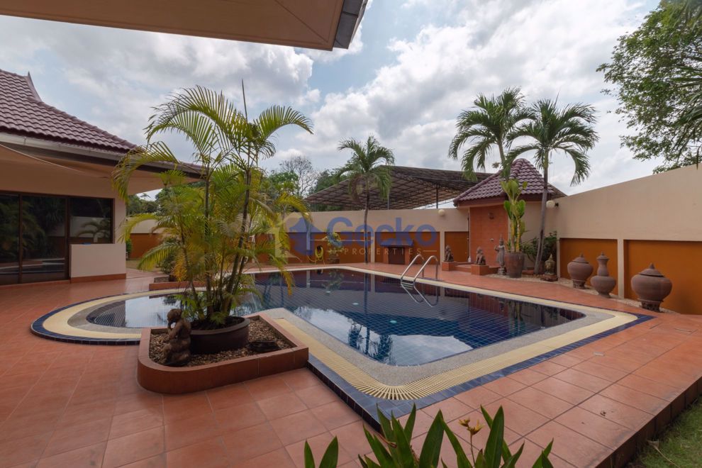 3 Bedrooms House in The Lanterns  East Pattaya H010677 (Photo 3)