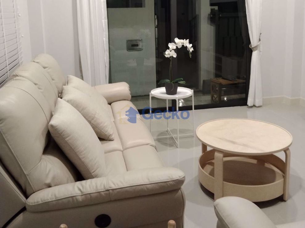 3 ห้องนอน บ้าน in ภัททา วิลล์  พัทยาตะวันออก H010680 (Photo 3)