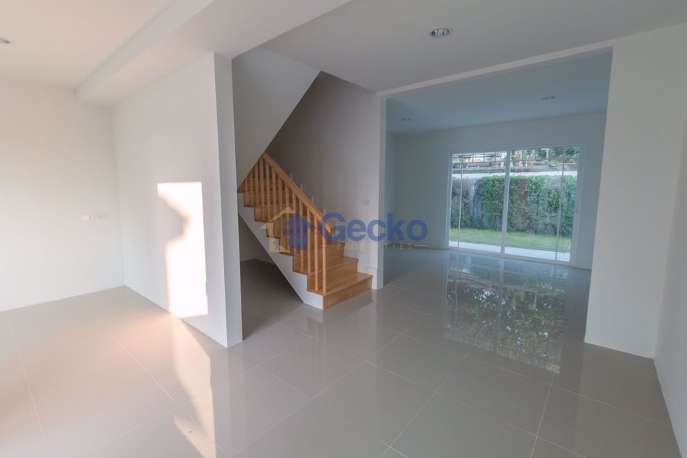 3 Bedrooms House in Bristol Park Pattaya  Huay Yai H010703 (Photo 2)