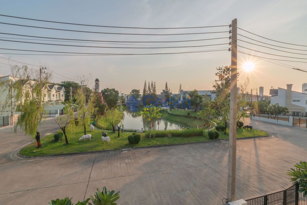 3 Bedrooms House in Bristol Park Pattaya  Huay Yai H010703 (Photo 3)