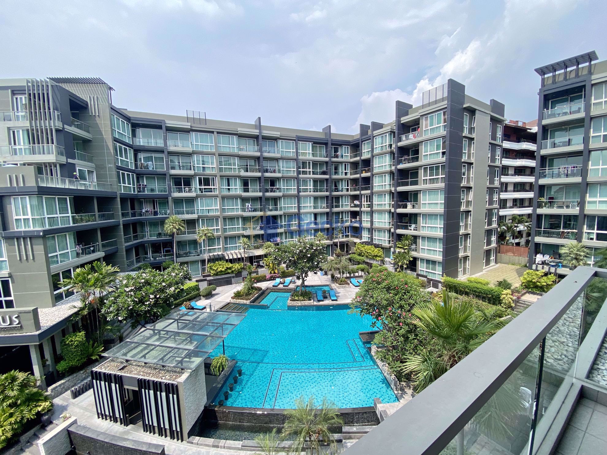 1 Bedroom Condo in Apus Condominium Central Pattaya C010721