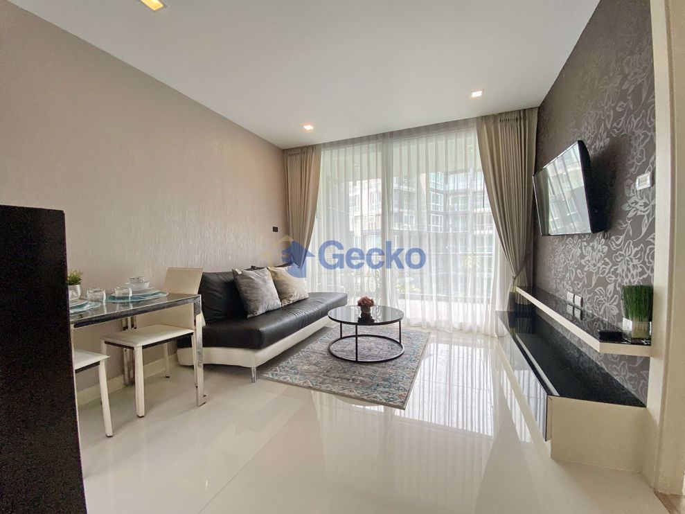 1 Bedroom Condo in Apus Condominium Central Pattaya C010721 (Photo 3)