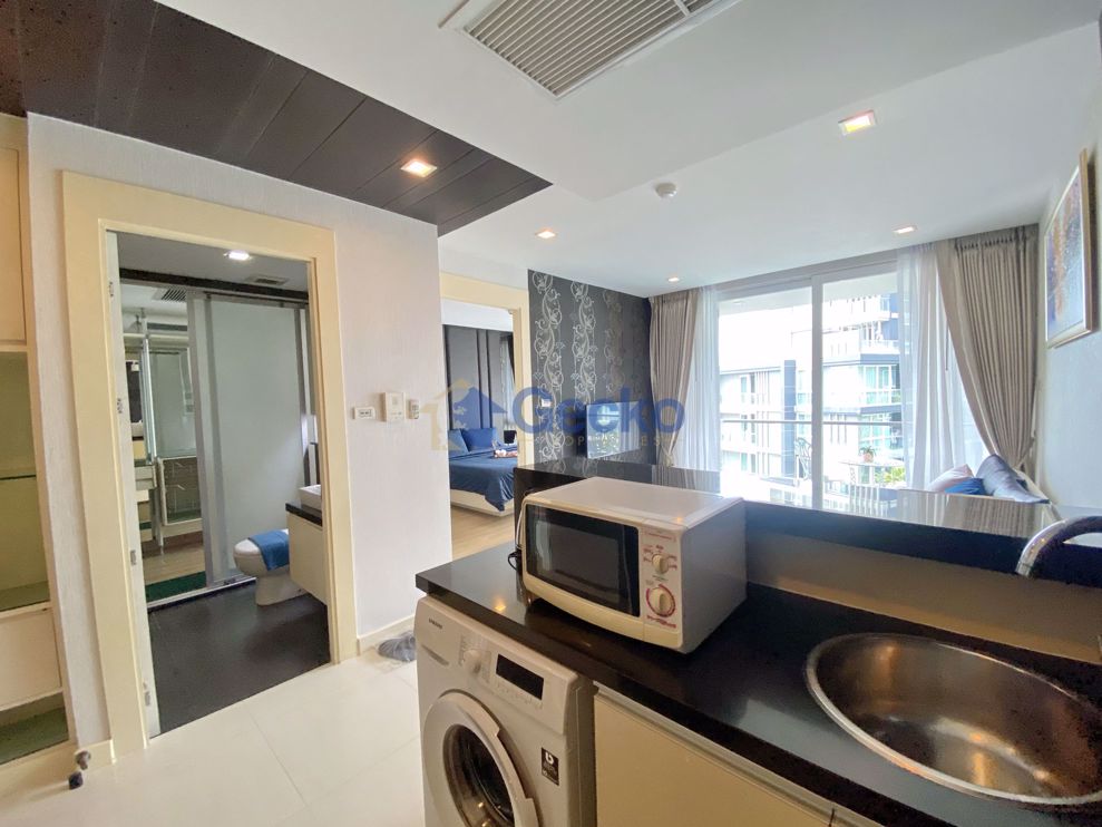 1 ห้องนอน คอนโดมิเนี่ยม in Apus Condominium พัทยากลาง C010723 (Photo 4)