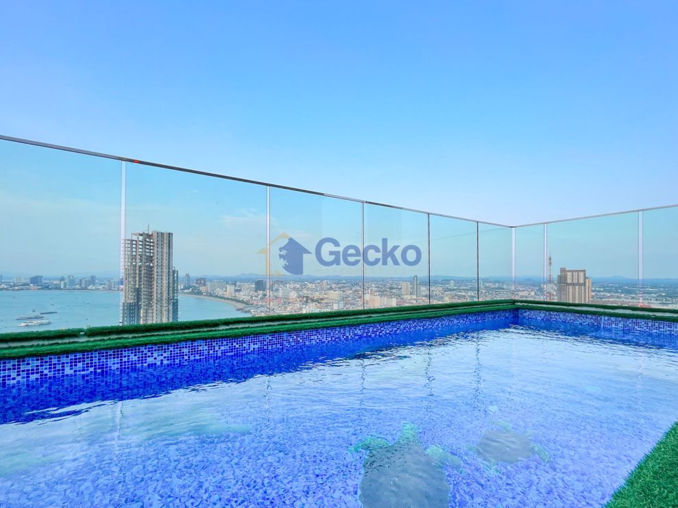 3 ห้องนอน คอนโดมิเนี่ยม in Sky Residences พระตำหนัก C010727 (Photo 1)