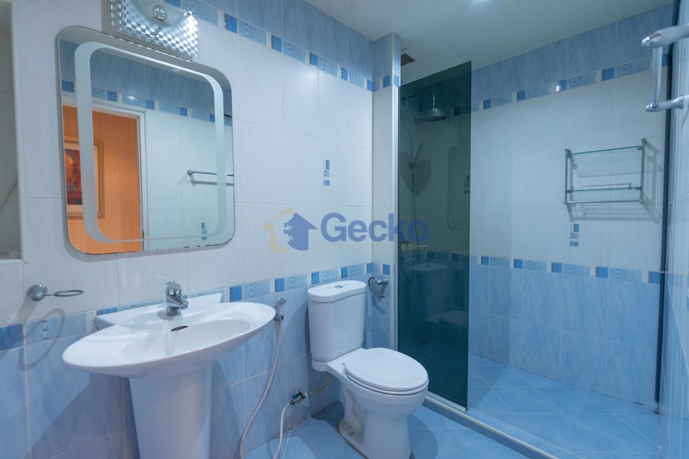 2 Bedrooms Condo in Wongamat Residence Wongamat C003318 (Photo 2)