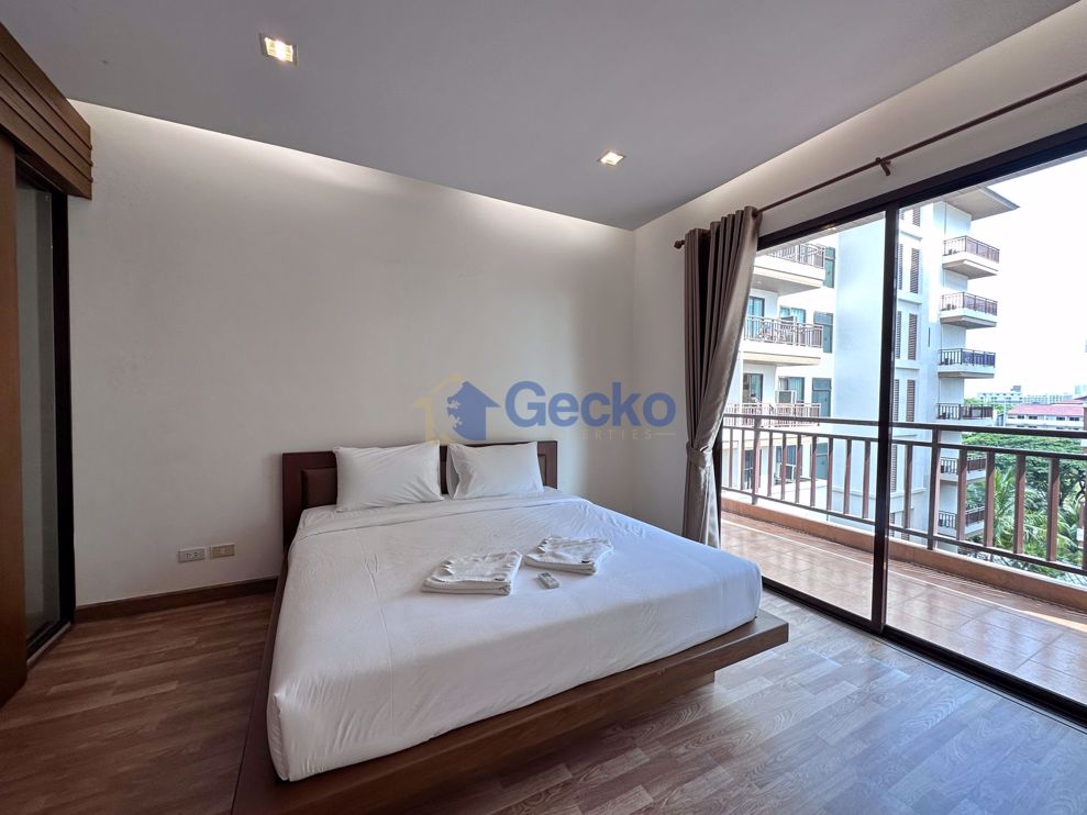 2 Bedrooms Condo in Pattaya City Resort South Pattaya C010742 (Photo 1)