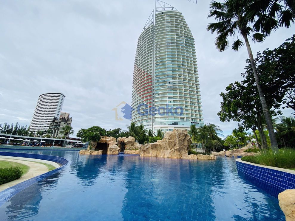 3 ห้องนอน คอนโดมิเนี่ยม in Movenpick White Sand Beach Pattaya นาจอมเทียน C010750 (Photo 1)