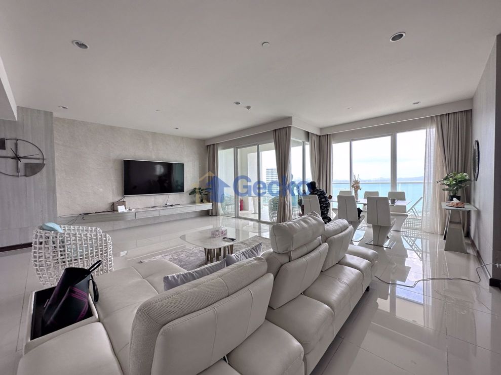 3 ห้องนอน คอนโดมิเนี่ยม in Movenpick White Sand Beach Pattaya นาจอมเทียน C010750 (Photo 4)