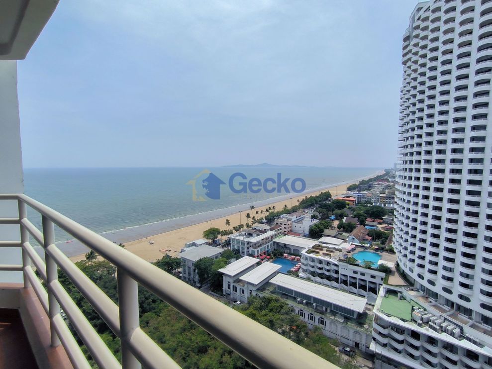 1 Bedroom Condo in View Talay 8 Jomtien C010771 (Photo 1)