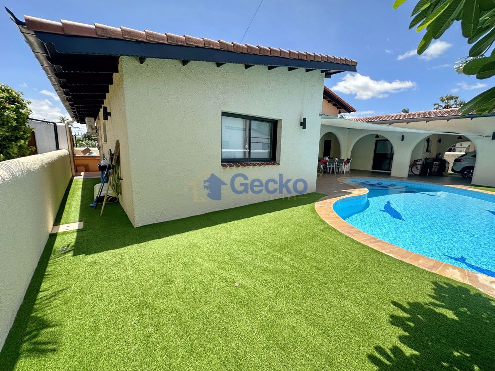 3 Bedrooms House in Natheekarn Park View  East Pattaya H010791 (Photo 2)