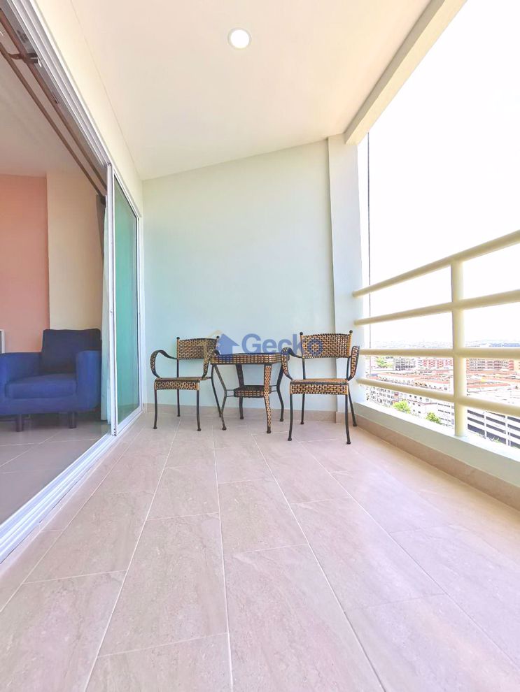 Studio Condo in View Talay 5 Jomtien C010793 (Photo 1)
