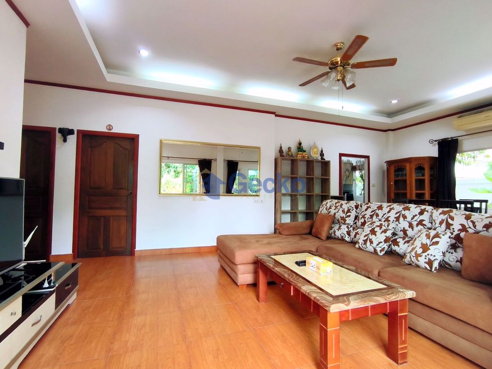 3 Bedrooms House  Bang Saray H009745 (Photo 4)