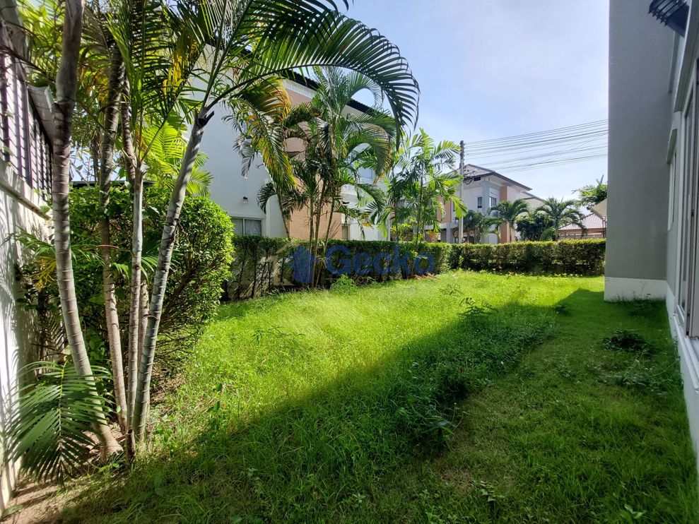 3 ห้องนอน บ้าน in Patta Village  พัทยาตะวันออก H007626 (Photo 2)