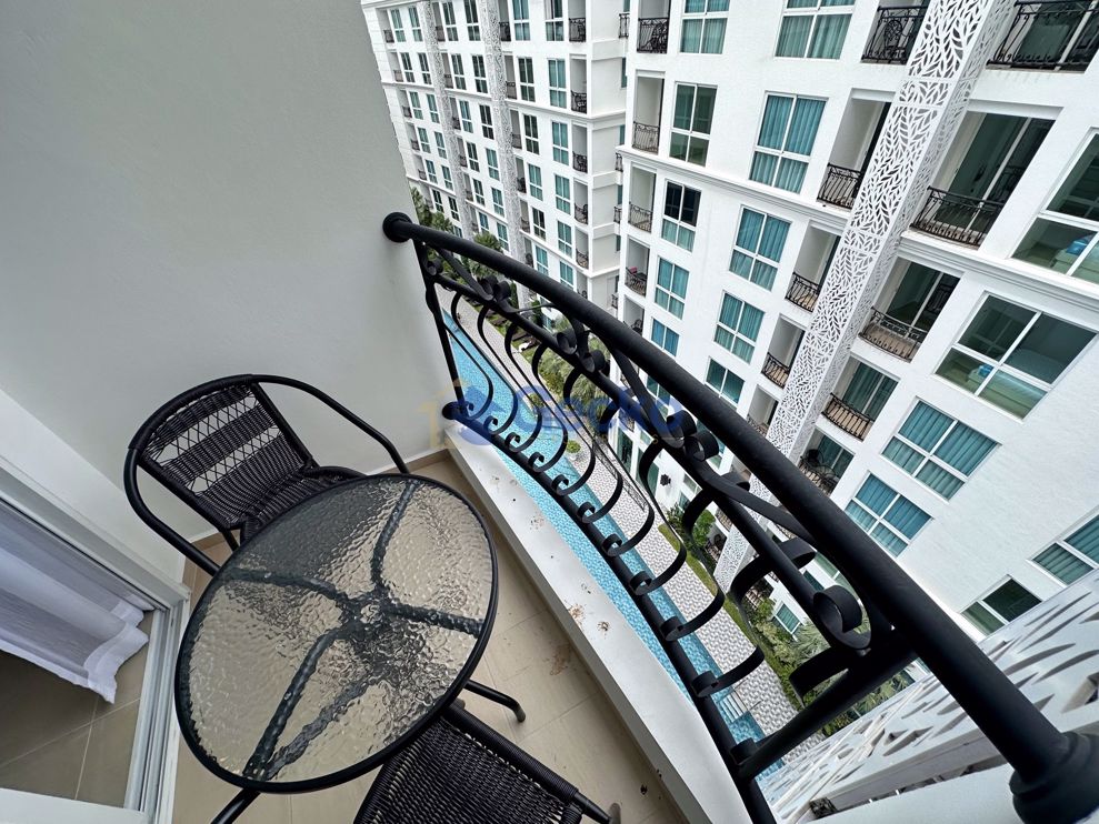 1 Bedroom Condo in City Garden Olympus South Pattaya C010816 (Photo 2)