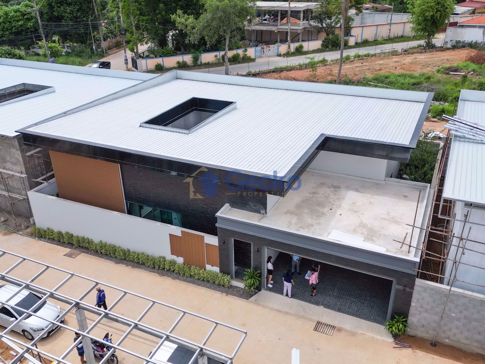 Reservoir Town Baanmae Villa 7 (Photo 1)