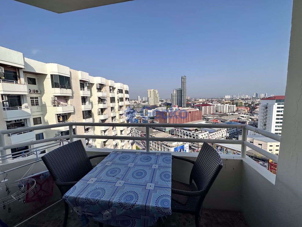 1 ห้องนอน คอนโดมิเนี่ยม in Center Condotel พัทยาใต้ C010824 (Photo 1)