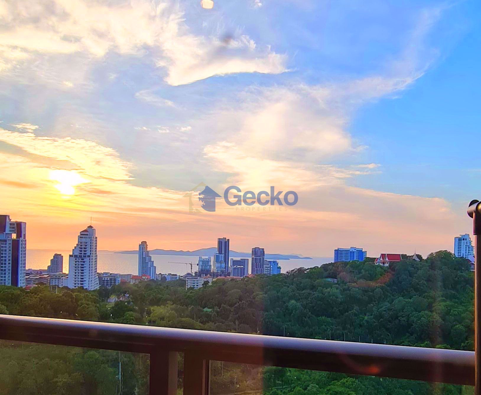 1 ห้องนอน คอนโดมิเนี่ยม in Unixx South Pattaya พัทยาใต้ C010831