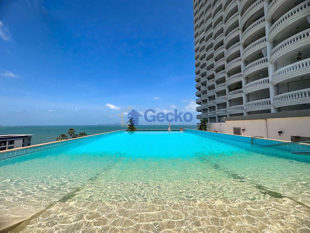 2 Bedrooms Condo in Laguna Heights Wongamat C007231 (Cover Photo)