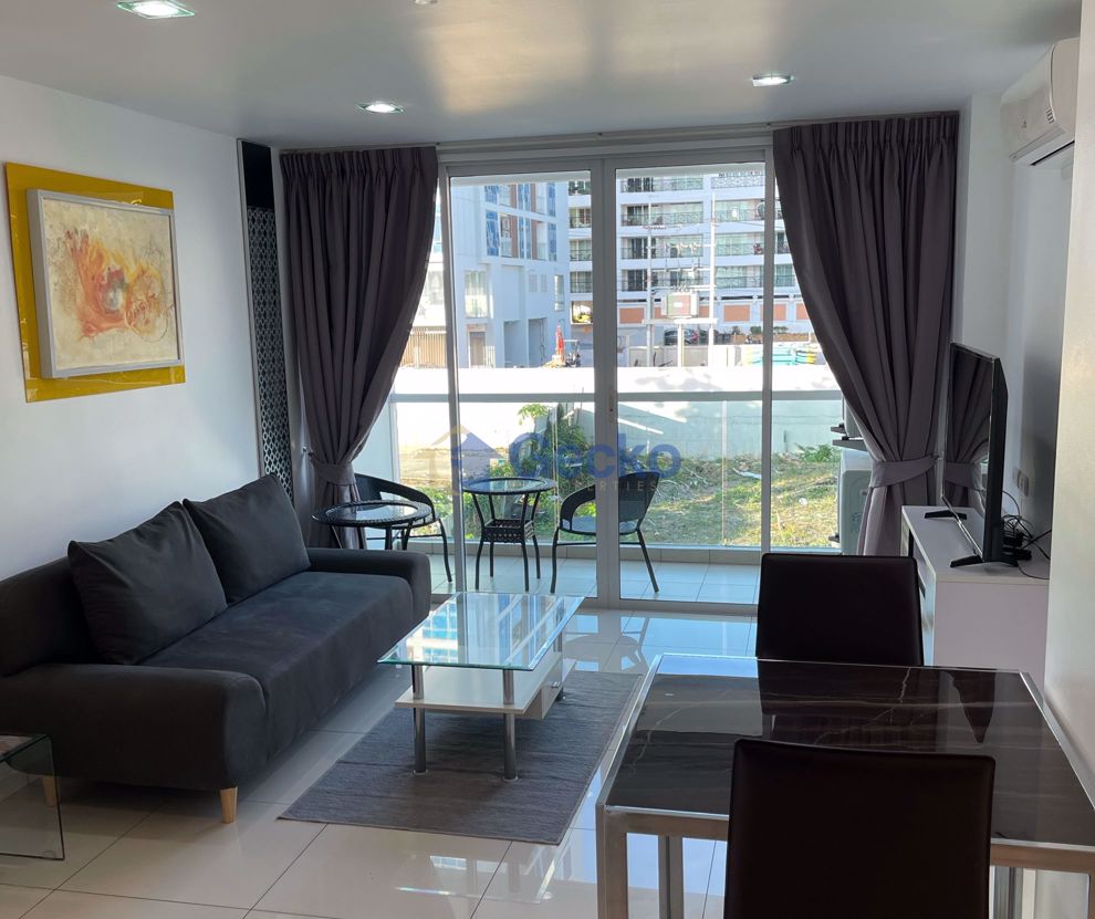 1 Bedroom Condo in Art on the Hill Pratumnak C009206 (Photo 2)