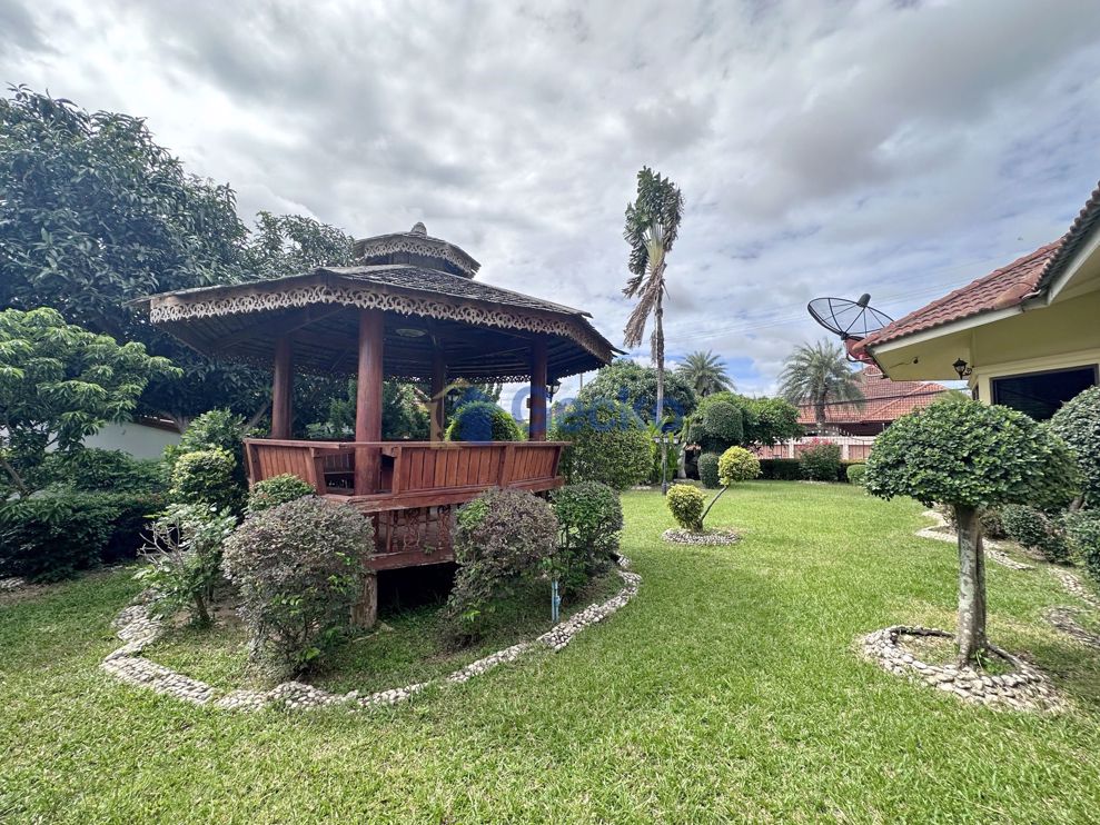 3 Bedrooms House in Pattaya Hill Village 1  East Pattaya H009161 (Photo 1)