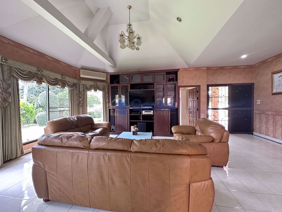3 Bedrooms House in Pattaya Hill Village 1  East Pattaya H009161 (Photo 4)