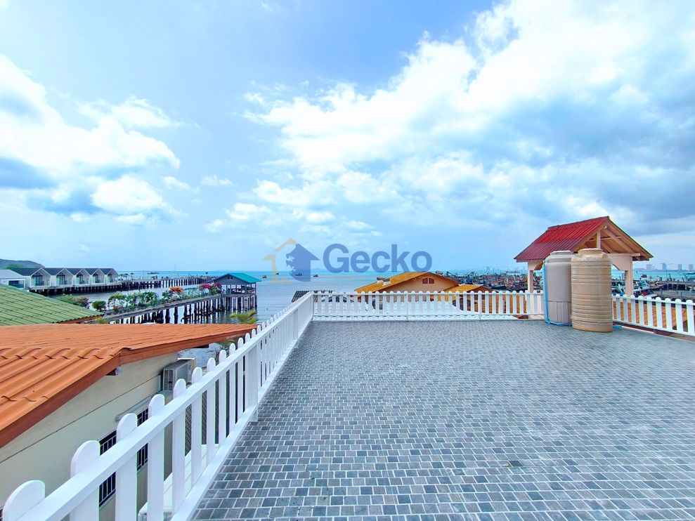 3 Bedrooms House  Bang Saray H010667 (Photo 1)