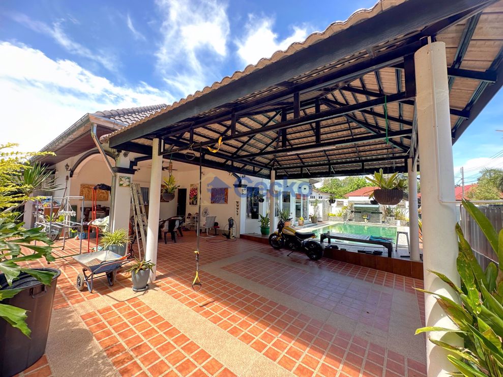 3 Bedrooms House in The Regent Estate Village 2  East Pattaya H010858 (Photo 2)