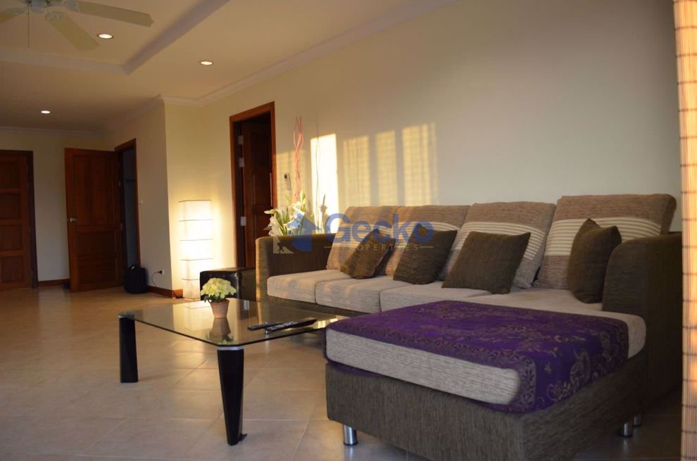 1 ห้องนอน คอนโดมิเนี่ยม in รอยัล เรสซิเดนซ์ 1 นาจอมเทียน C010864 (Photo 3)