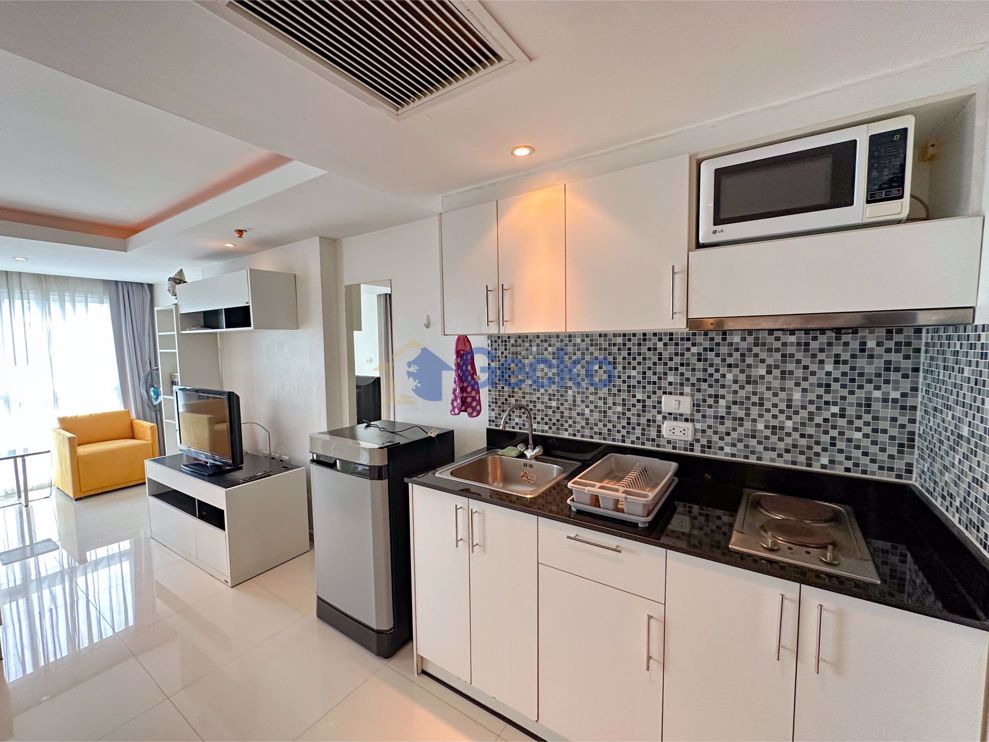 สตูดิโอ คอนโดมิเนี่ยม in Avenue Residence พัทยากลาง C010886 (Photo 1)