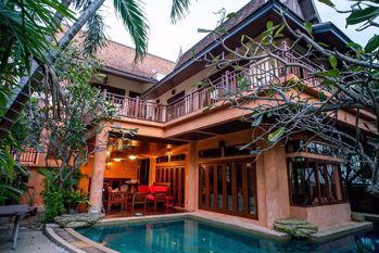 4 ห้องนอน บ้าน in ธาราวดี วิลเลจ  นาจอมเทียน H010892