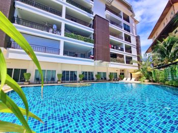 1 ห้องนอน คอนโดมิเนี่ยม in The Club House Residence พระตำหนัก C010905
