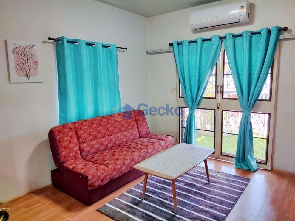 3 Bedrooms House in The Imperial Place  Pattaya H010906 (Photo 4)