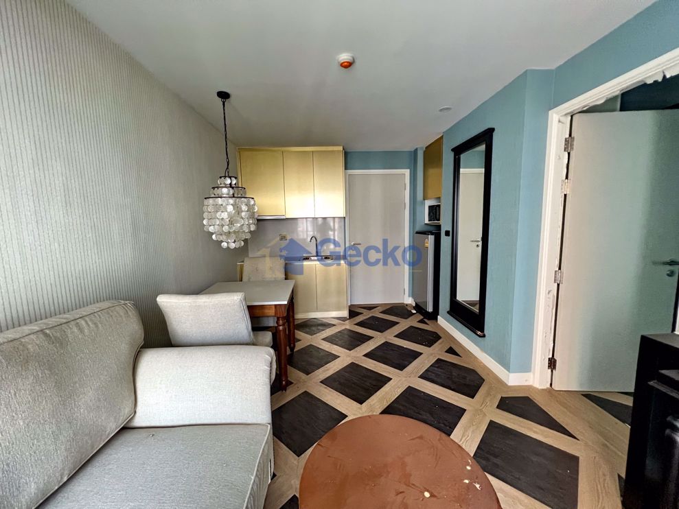 1 Bedroom Condo in Espana Jomtien C010911 (Photo 3)