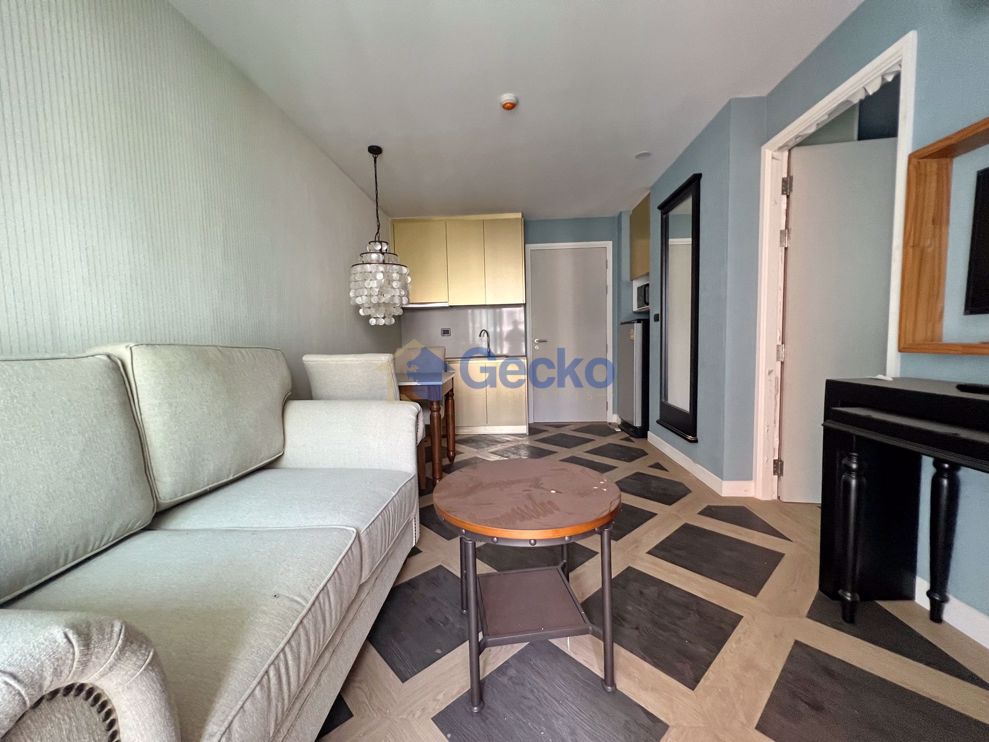 1 Bedroom Condo in Espana Jomtien C010915 (Photo 2)