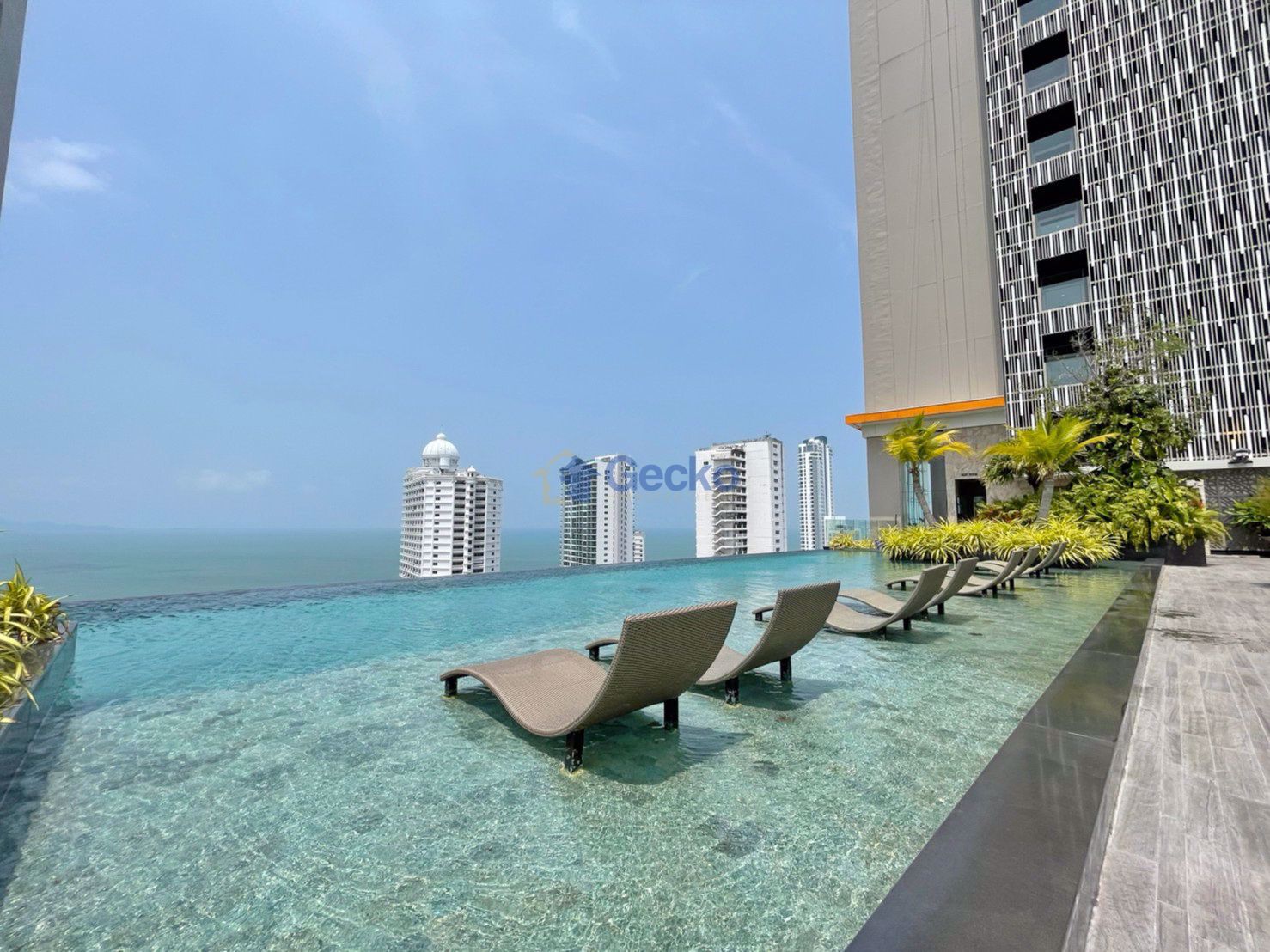 1 ห้องนอน คอนโดมิเนี่ยม in The Riviera Wongamat วงศ์อมาตย์ C010932