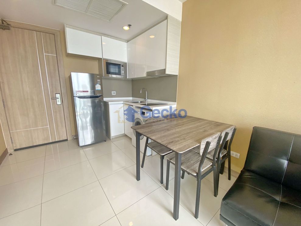 1 ห้องนอน คอนโดมิเนี่ยม in The Riviera Wongamat วงศ์อมาตย์ C010932 (Photo 2)