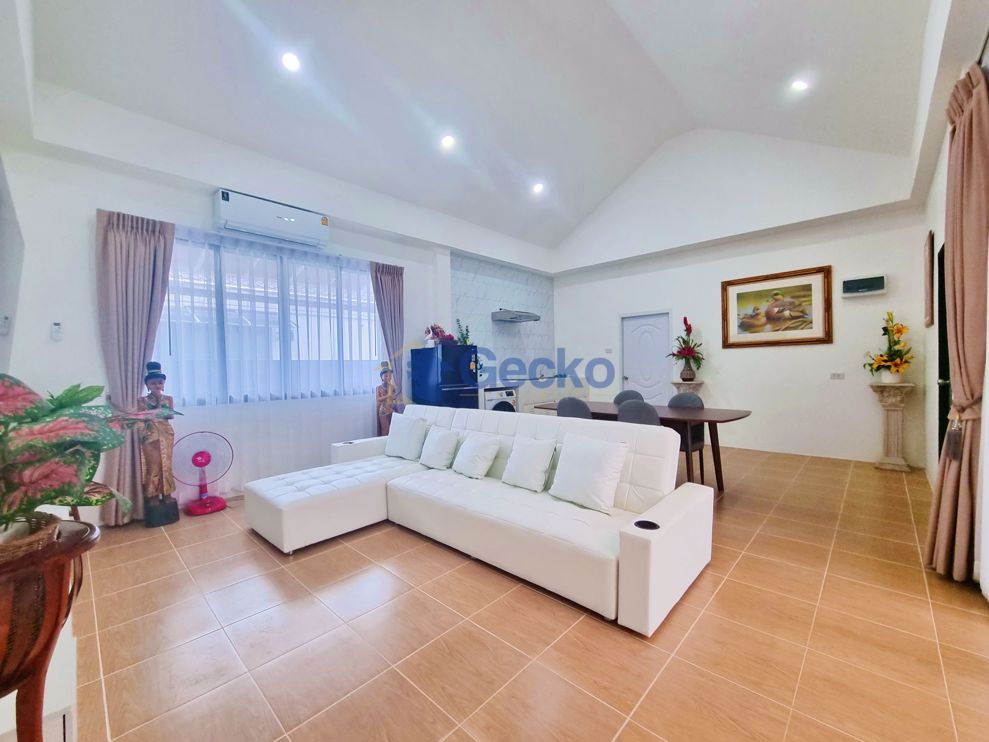 2 Bedrooms House in Park Village  East Pattaya H010943 (Photo 1)