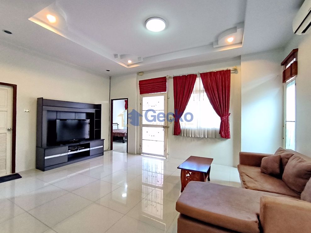 2 ห้องนอน บ้าน in Chokchai Village 8  พัทยาตะวันออก H008498 (Photo 3)