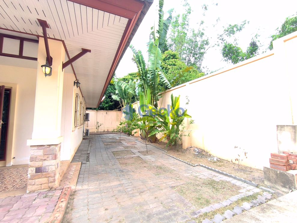 2 ห้องนอน บ้าน in Rose Land & House  พัทยาตะวันออก H010281 (Photo 1)