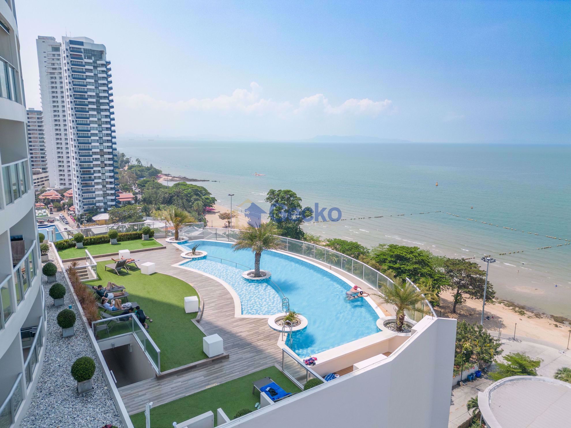 Studio Condo in  Sands Condominium Pratumnak C010975