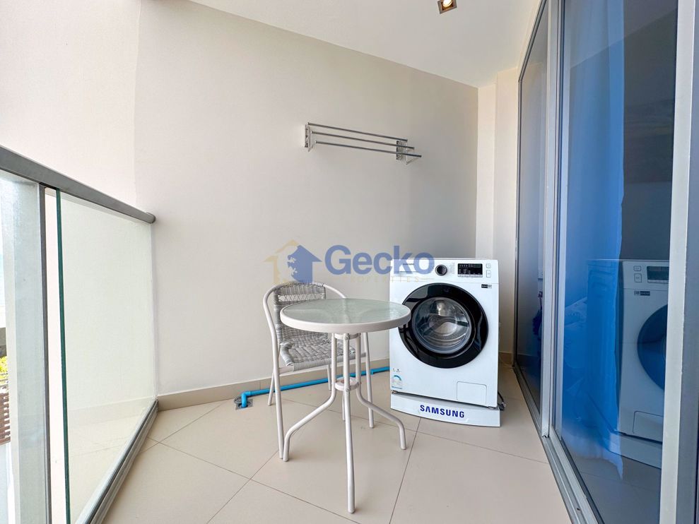 Studio Condo in  Sands Condominium Pratumnak C010975 (Photo 1)