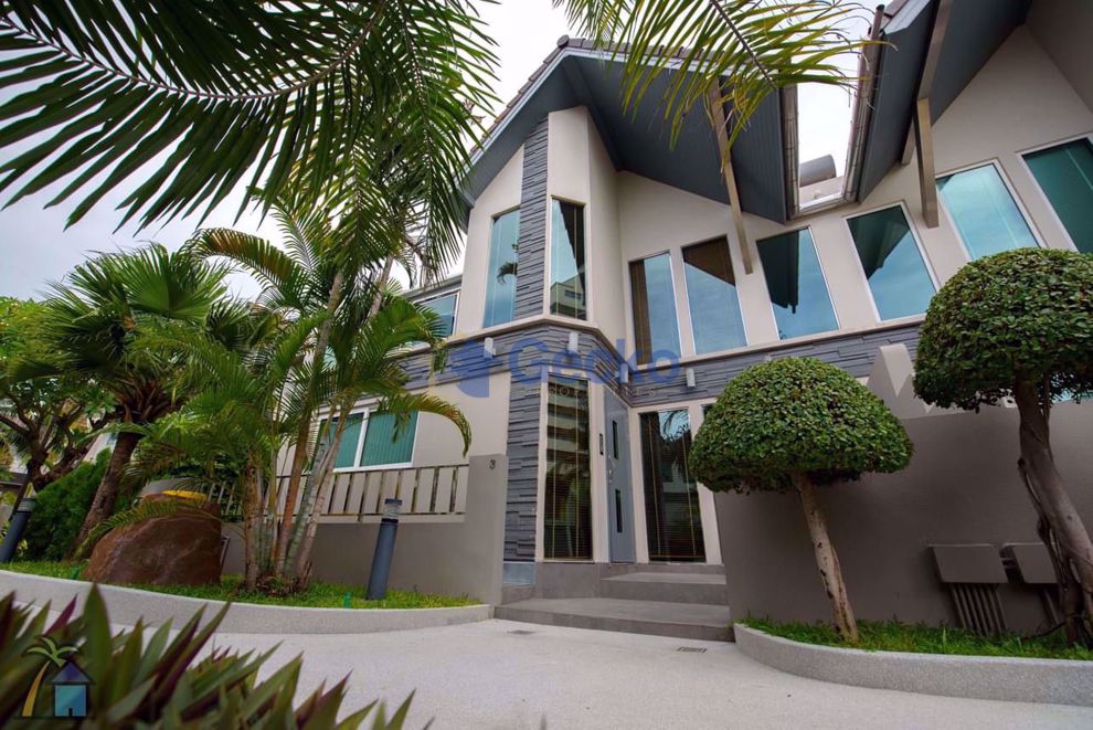 4 Bedrooms House in Chateau Dale Tropical Villa  Jomtien H010980 (Cover Photo)