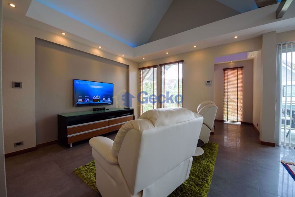 4 Bedrooms House in Chateau Dale Tropical Villa  Jomtien H010980 (Photo 3)