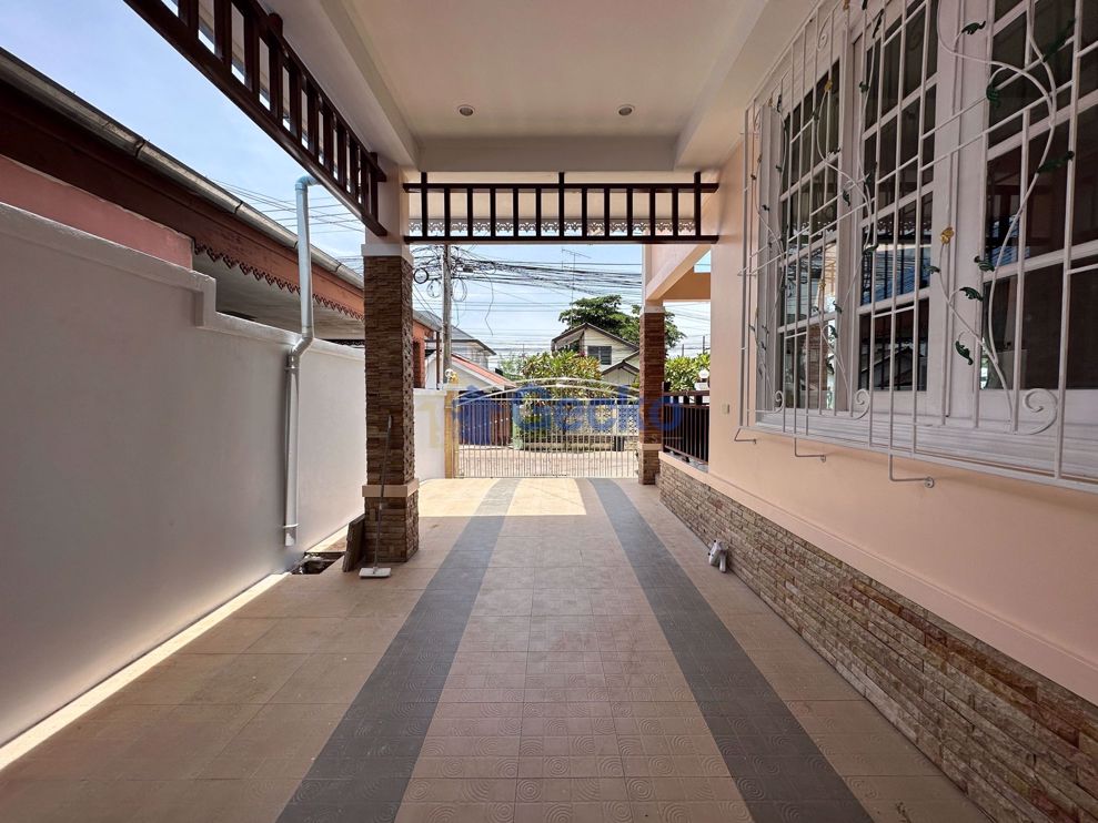 2 Bedrooms House  South Pattaya H003281 (Photo 4)