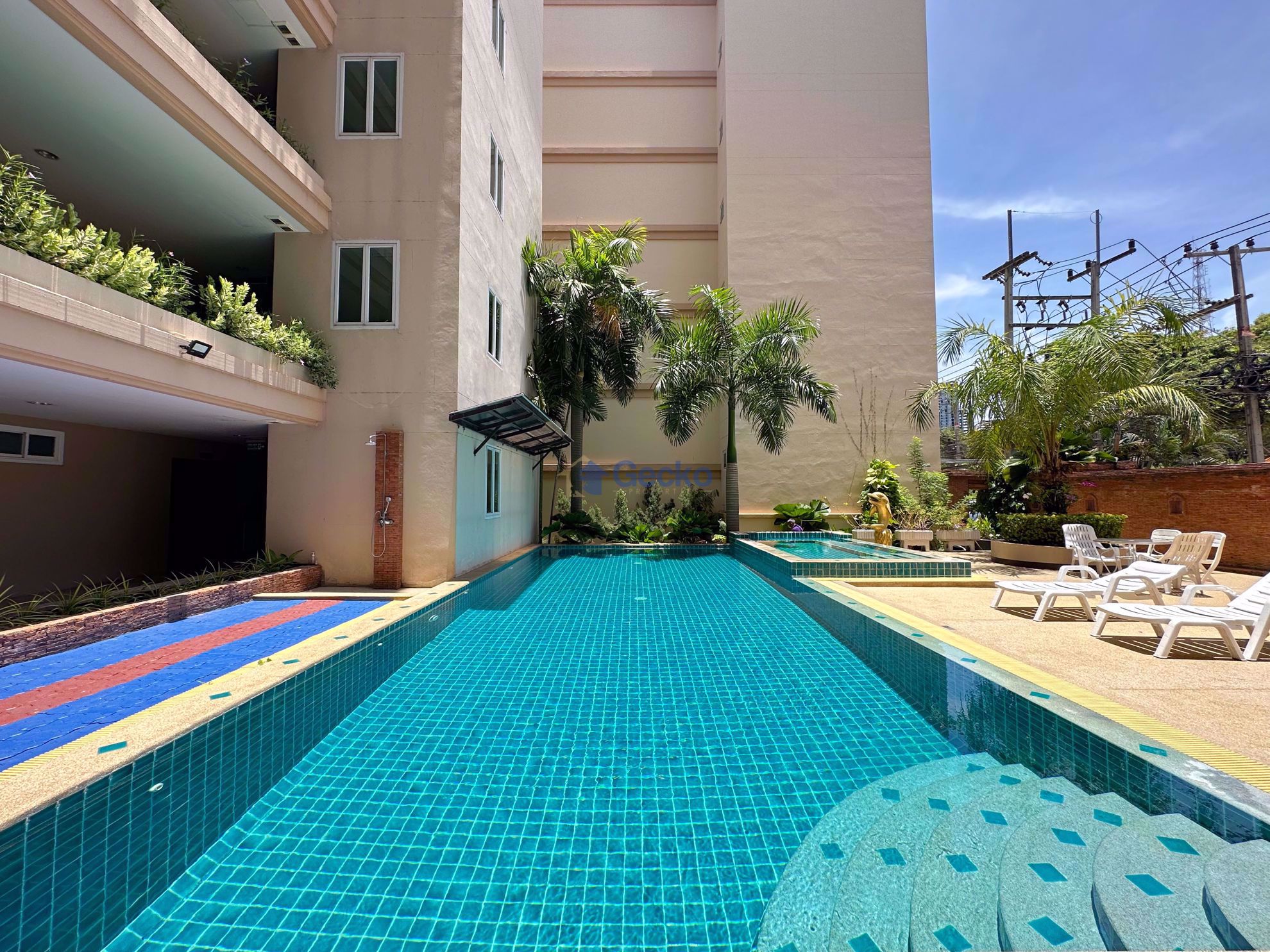 1 ห้องนอน คอนโดมิเนี่ยม in Executive Residence 4 พระตำหนัก C011016